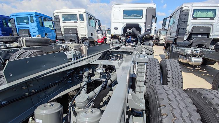 Sinotruk Howo 6x4 Cargo Chassis Truck for Sale in PNG