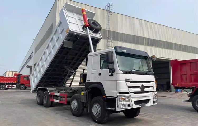 Sinotruk Howo 371 8x4 Dump Truck for Sale Near Me in Papua New Guinea