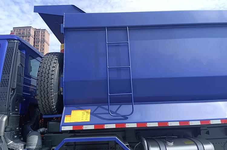 Cheap Sinotruk Howo 8x4 Tipper Trucks for Sale in Papua New Guinea