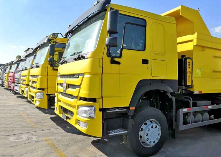 Sinotruk Howo 420 Dump Truck zz3257n3847a in Papua New Guinea