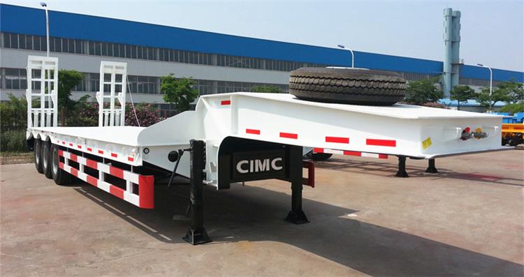 CIMC Tri Axle Low Bed Truck Trailer for Sale in Papua New Guinea