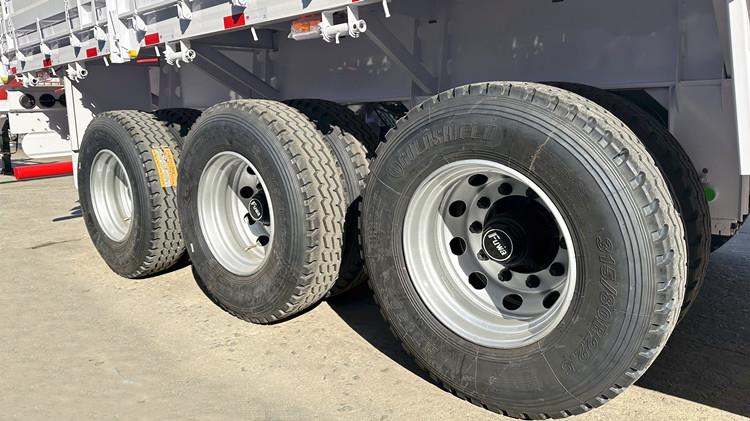 Triaxle with Board | Tri Axle Grain Trailers for Sale in Papua New Guinea