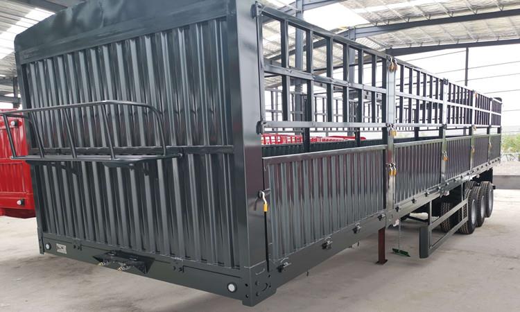 Tri Axle Stake Semi Trailer for Sale in Papua New Guinea
