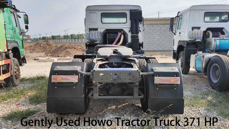 Gently Used Howo Tractor Truck 371 for Sale in Papua New Guinea