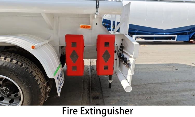 Tri Axle 45000 Liters Fuel Tanker Semi Trailer for Sale in Papua New Guinea