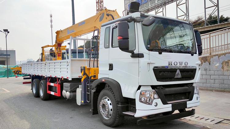 Sino Howo Boom Truck Crane for Sale in Papua New Guinea