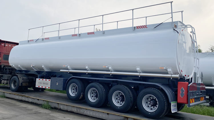TITAN 4 Axle Diesel Fuel Tank Trailer for Sale in Papua New Guinea