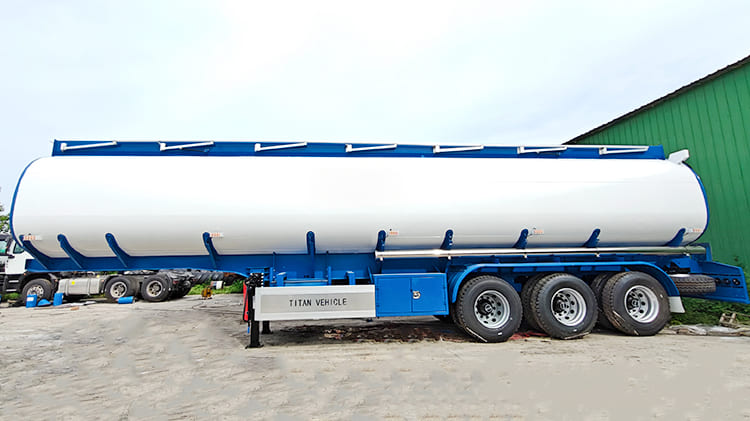 TITAN 40000 Liters Semi Trailer Fuel Tank for Sale in Papua New Guinea